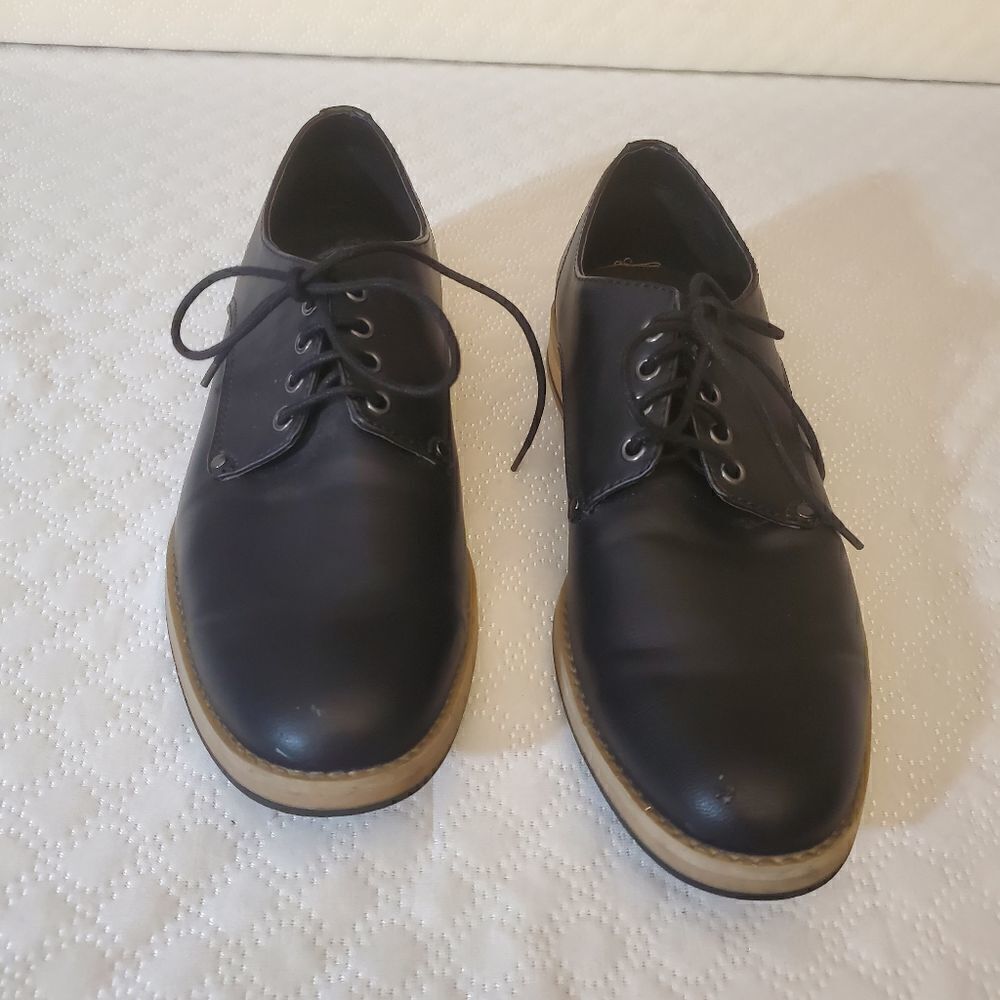 H & M Derby Lace Up Black Shoes Size 8.5